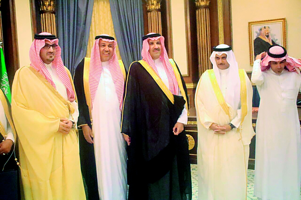 فيصل بن سلمان ي شيد بجهود الجهات الحكومية خلال رمضان و عيد الفطر