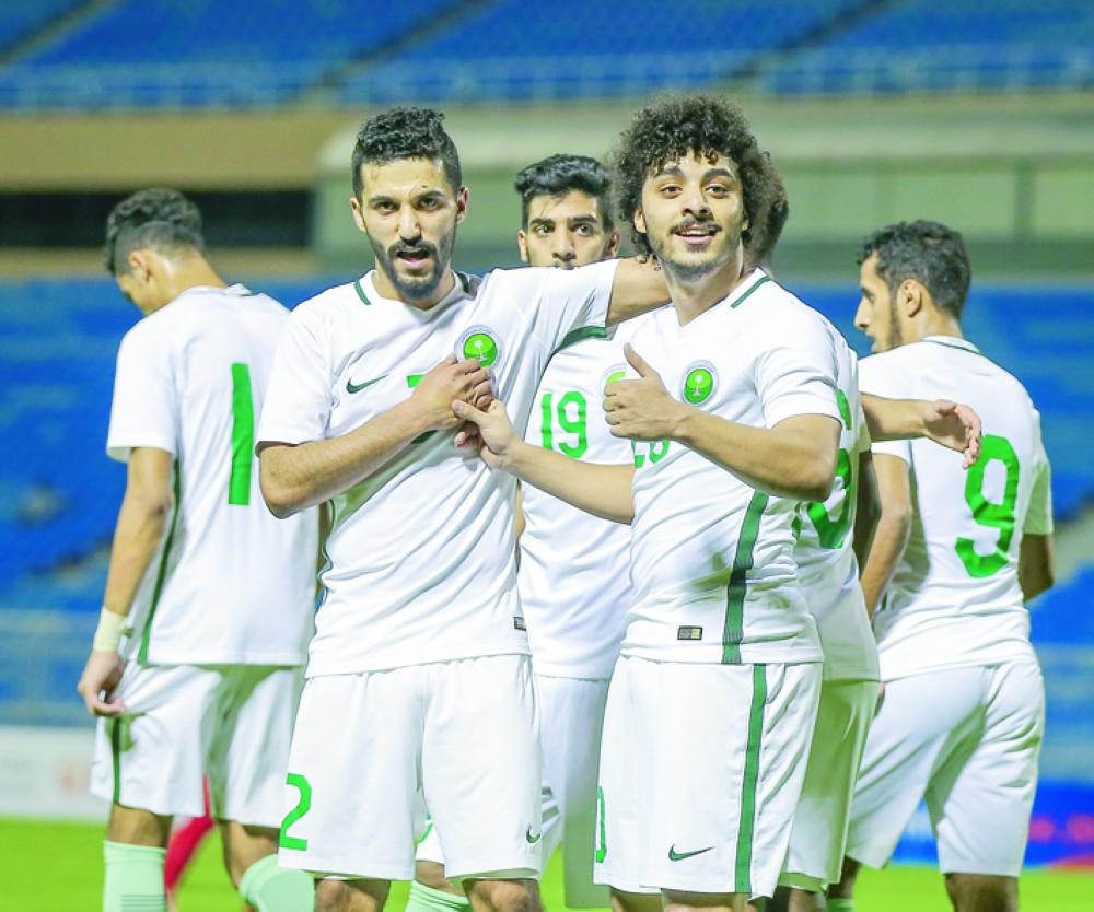 



فرحة لاعبي الأخضر بأحد أهدافهم الثمانية. (تصوير: عبدالعزيز السلامة)