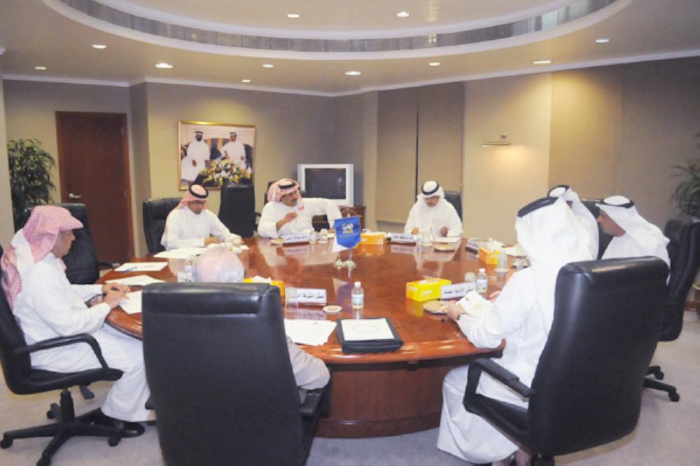 



اجتماع تنظيمية القدم الخليجية أخيرا.