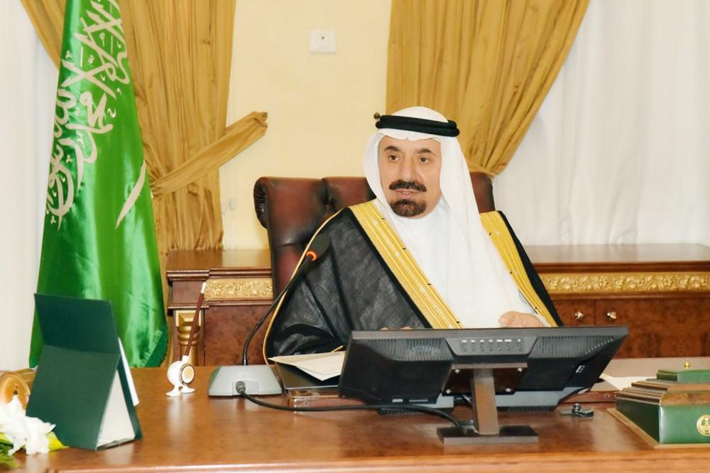 



 الأمير جلوي بن عبدالعزيز