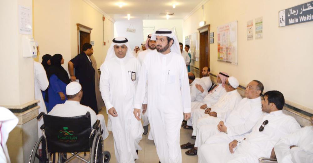 



وزير الصحة يتفقد احد اقسام مستشفى العيون في جدة