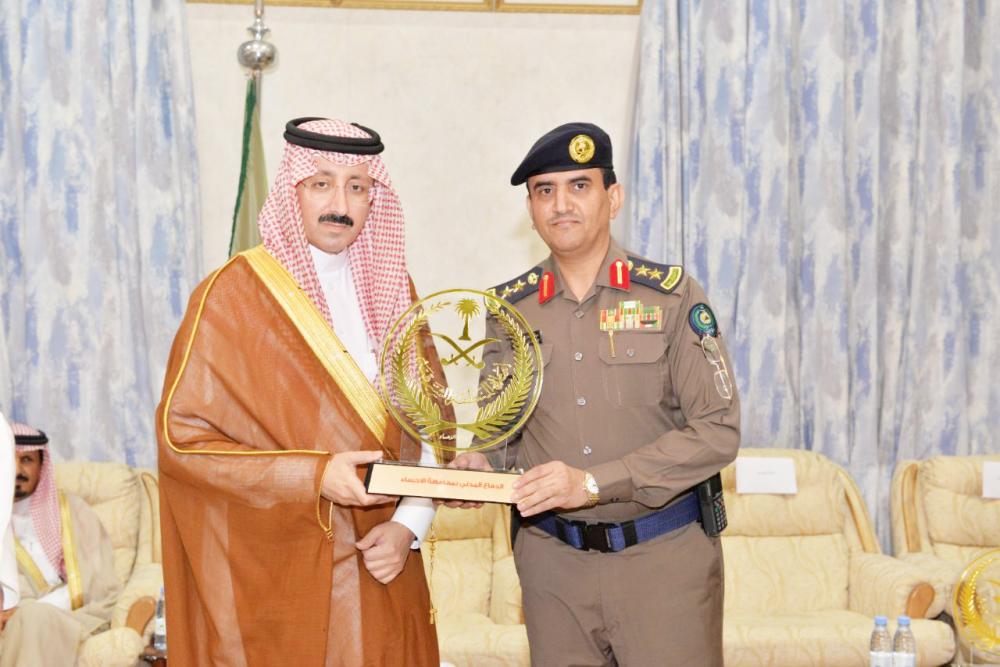 





الأمير بدر بن محمد مكرما العقيد المسردي.(عكاظ)