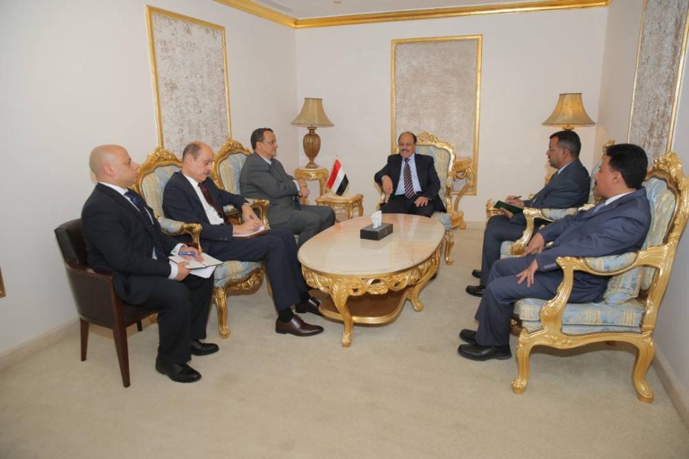 علي محسن صالح ملتقيا مبعوث الأمين العام للأمم المتحدة إلى اليمن إسماعيل ولد الشيخ أحمد