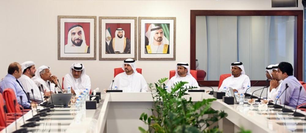 جانب من اجتماع لجنة المسابقات في الاتحاد الإماراتي.