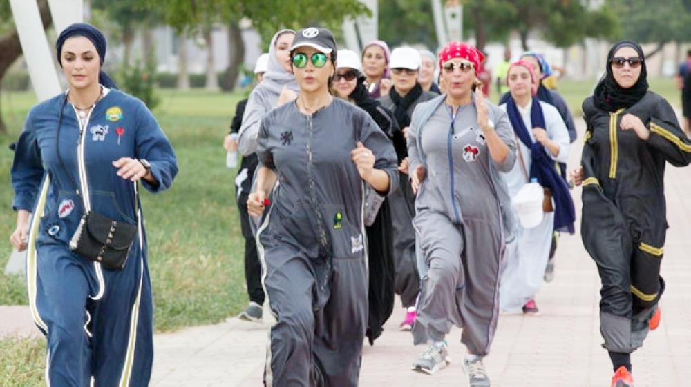 



سعوديات يمارسن الرياضة في إطار تعزيز مفهومها مجتمعيا.