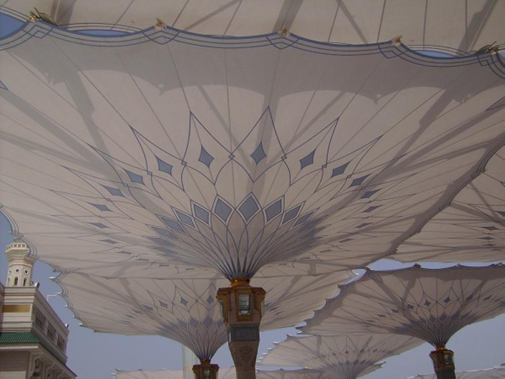 إحدى مظلات المسجد النبوي