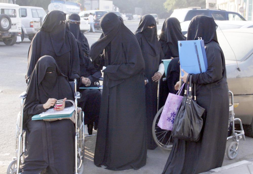 المدارس الأهلية تواقيع إجبارية وتهديد بالفصل وإخلال بالنظام أخبار السعودية صحيفة عكاظ