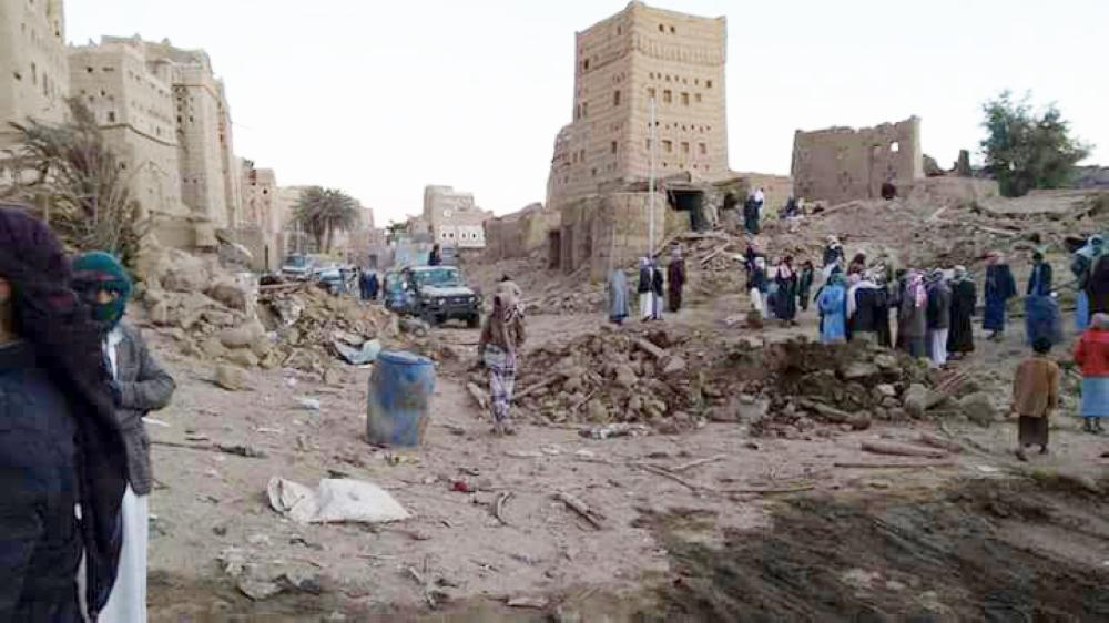مبان مدنية مدمرة جراء انفجار مخزن سلاح للحوثي. (مركز إعلام الجوف)