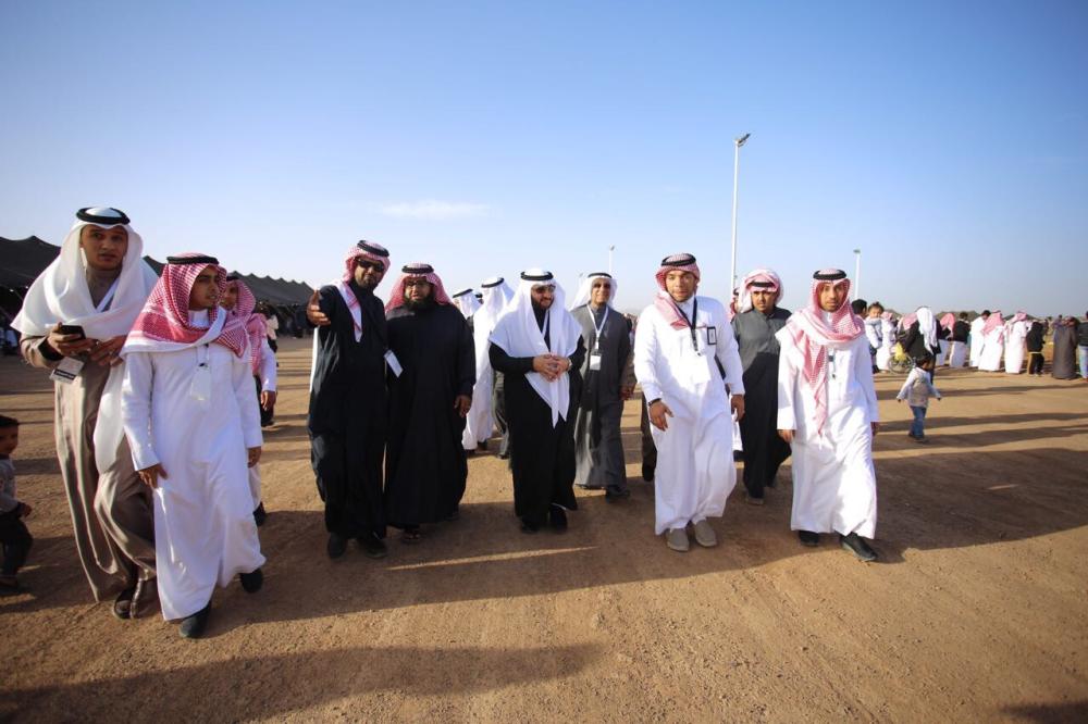  مدير جامعة طيبة يزور «مهرجان ناركم حيّة» بالصويدرة.