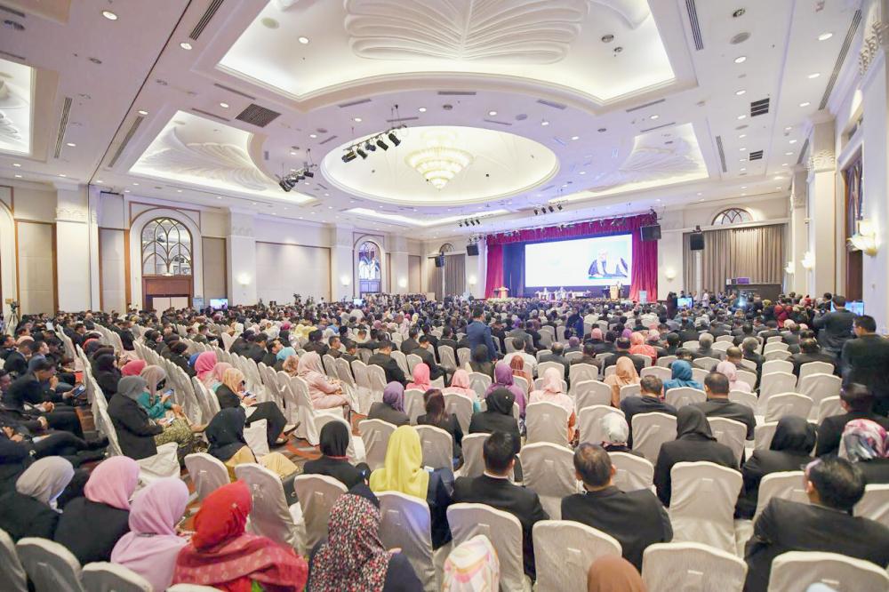 



1000 شخصية عالمية مثّلت 20 دولة في المؤتمر.