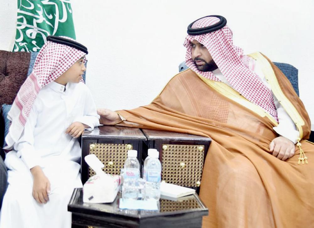 





الأمير محمد بن عبدالعزيز مواسيا نجل الشهيد.