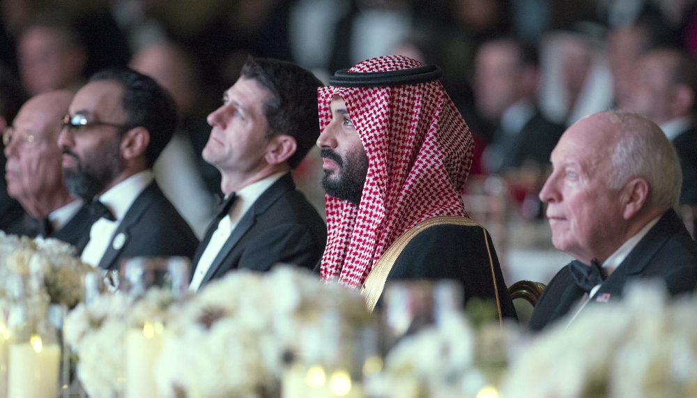 A handout picture provided by the Saudi Royal Palace on March 22, 2018 shows Saudi Crown Prince Mohammed bin Salman (C-R) and US Speaker of the House, Paul Ryan (C-L), Republican of Wisconsin, attending the Saudi-US Partnership Gala event in Washington, DC. - RESTRICTED TO EDITORIAL USE - MANDATORY CREDIT «AFP PHOTO / SAUDI ROYAL PALACE / BANDAR AL-JALOUD» - NO MARKETING - NO ADVERTISING CAMPAIGNS - DISTRIBUTED AS A SERVICE TO CLIENTS / AFP / Saudi Royal Palace / BANDAR AL-JALOUD / RESTRICTED TO EDITORIAL USE - MANDATORY CREDIT «AFP PHOTO / SAUDI ROYAL PALACE / BANDAR AL-JALOUD» - NO MARKETING - NO ADVERTISING CAMPAIGNS - DISTRIBUTED AS A SERVICE TO CLIENTS 