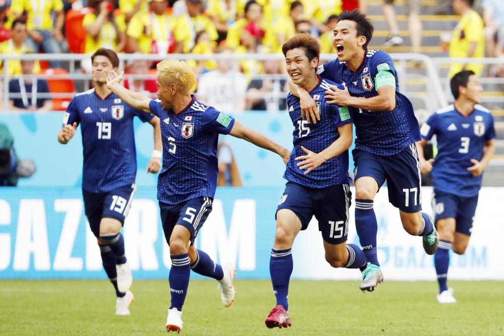 



فرحة يابانية بالفوز على كولومبيا.