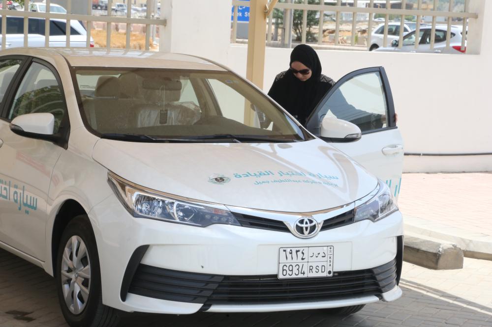 التقديم على رخصة القيادة للنساء في جدة