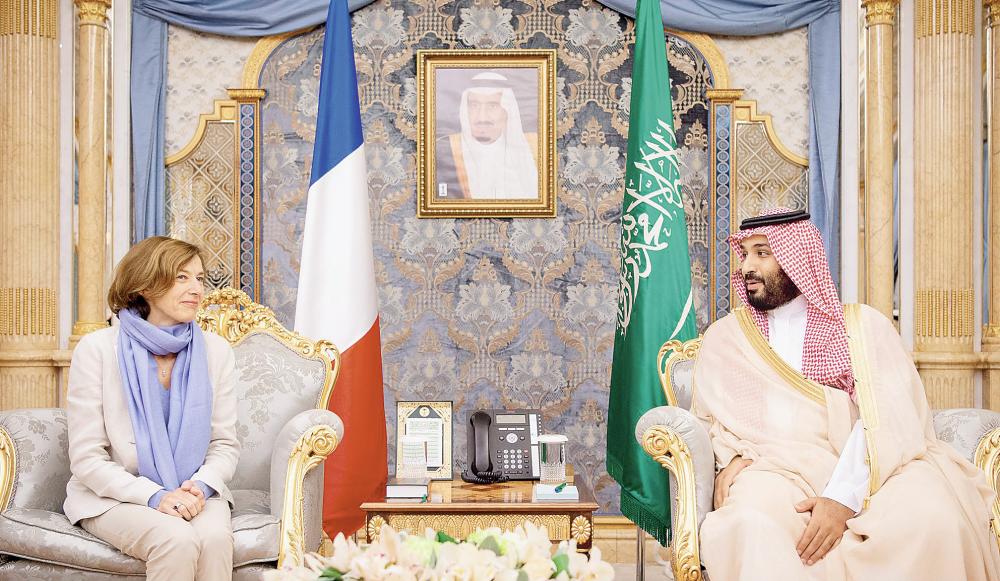 



الأمير محمد بن سلمان ملتقياً وزيرة القوات المسلحة الفرنسية في جدة أمس الأول. (واس)