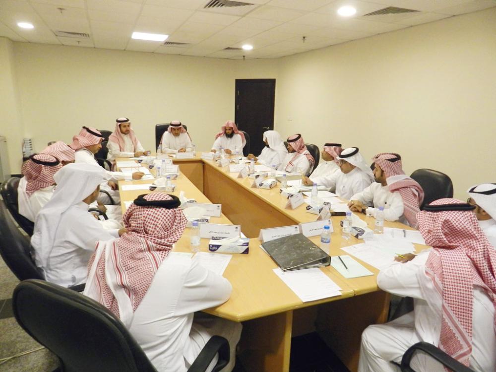 



 لجنة أعمال الحج بفرع النيابة العامة في مكة المكرمة تعقد اجتماعها الأول.