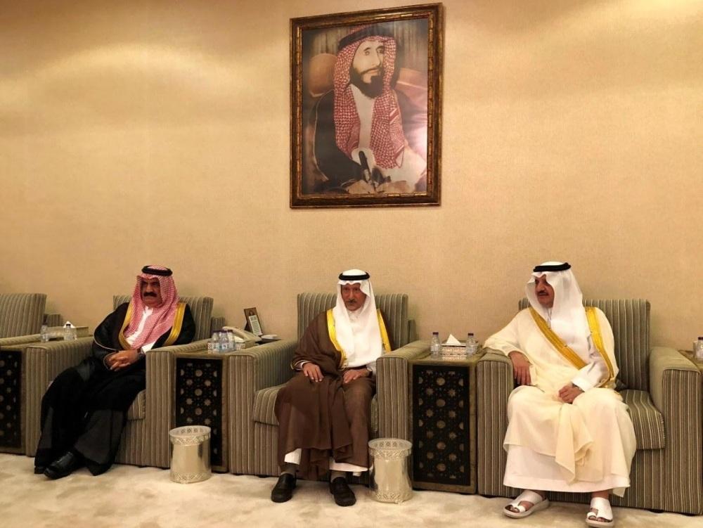 جلوي بن عبدالعزيز بن مساعد يستقبل المعزين في وفاة والدته أخبار السعودية صحيفة عكاظ