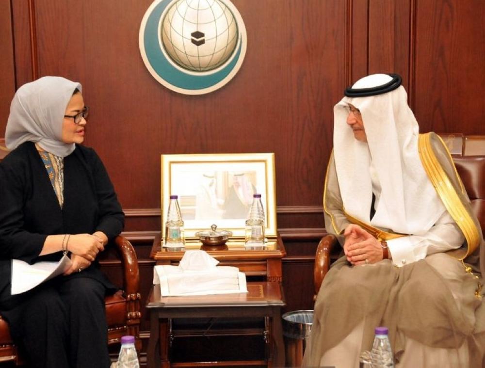 Secretary General of OIC Dr. Yousef bin Ahmed Al-Othaimeen met in Jeddah today (Wednesday) the Head of National Agency of Drug and Food Control of Republic of Indonesia Dr. Penny Lukito. 