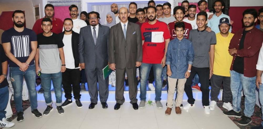 The Cultural Attaché at the Saudi Embassy in Cairo Dr. Khalid bin Abdullah Al-Nami has met Saudi students at Egyptian Tanta University.