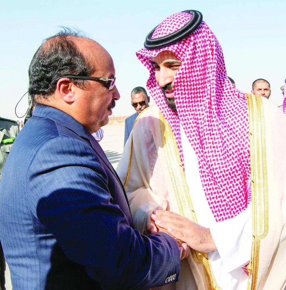 



الأمير محمد بن سلمان لدى مغادرته نواكشوط أمس الأول وفي وداعه الرئيس الموريتاني.