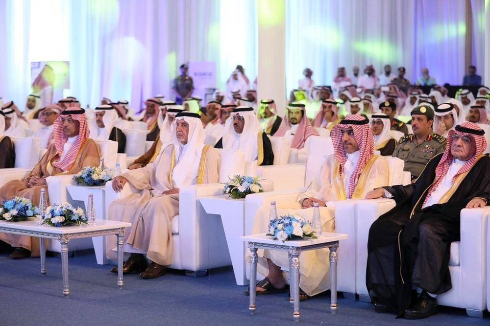 الأمير خالد الفيصل ورئيس هيئة الطيران المدني في حفل وضع حجر الأساس