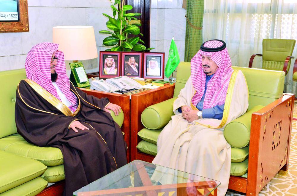 أمير الرياض يستقبل نائب وزير الشؤون الإسلامية أخبار السعودية