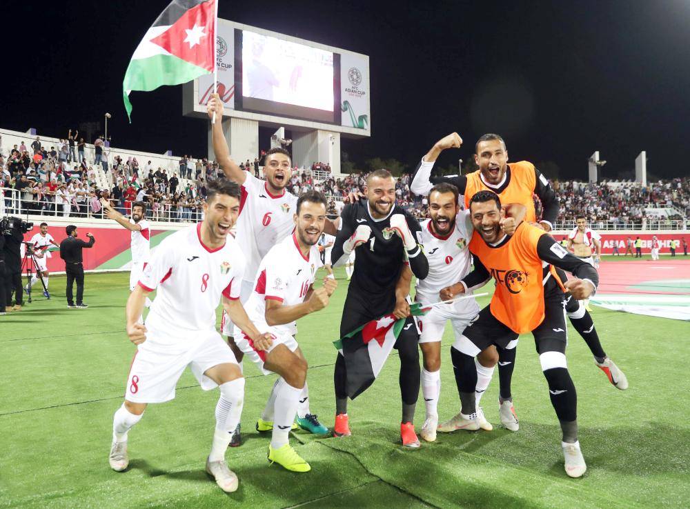 



فرحة أردنية بالتأهل إلى دور الـ 16 في البطولة الآسيوية.
