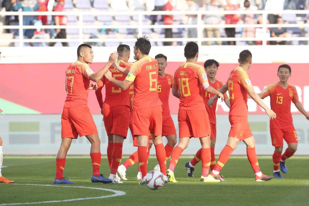 



 احتفالية لاعبي الصين بالفوز أمام تايلاند في دور 16 من كأس آسيا.
