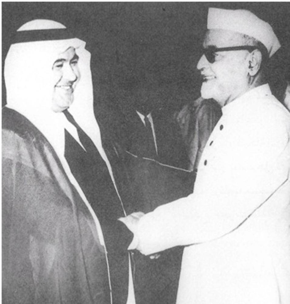 أبوسليمان مع نائب رئيس الهند ذاكر حسين أثناء عمله في نيودلهي.