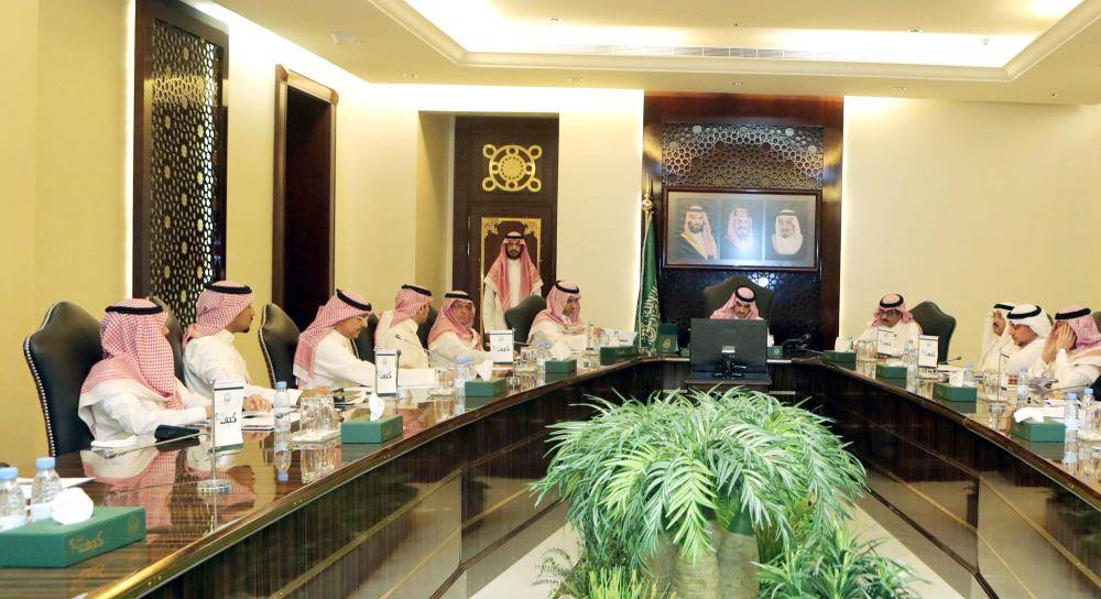 



بدر بن سلطان خلال ترؤسه اللجنة العليا لمنتدى مكة الاقتصادي.