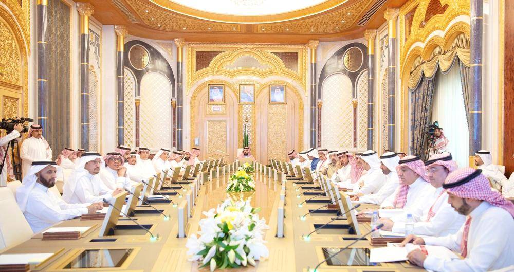 



الأمير محمد بن سلمان مترئسا اجتماع مجلس الشؤون الاقتصادية والتنمية أمس في الرياض. (واس)