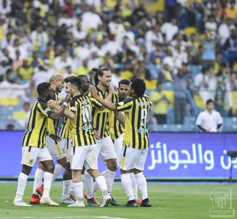 



فرحة اتحادية بالفوز على النصر أمس في الرياض.