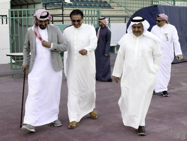



الأمير منصور بن مشعل في زيارة سابقة للنادي.