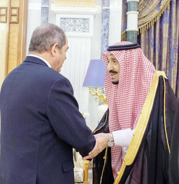 



الملك سلمان مرحبا بوزير الشؤون الخارجية الجزائري.