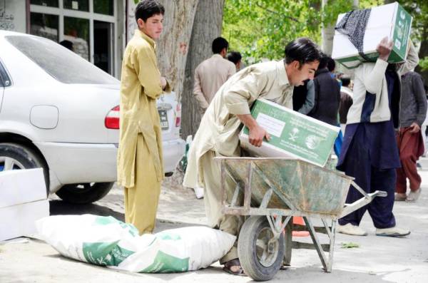 



توزيع السلال الغذائية الرمضانية في باكستان.