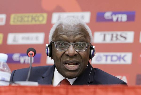 FILE PHOTO: President of International Association of Athletics Federations (IAAF) Lamine Diack answers a question at a news conference in Beijing, China in this August 20, 2015 file picture. Picture taken August 20, 2015.   REUTERS/Jason Lee/files/File Photo