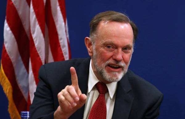 Tibor Nagy, the U.S. Assistant Secretary of State for Africa, speaks during a news conference on the case of Sudan, in the U.S. Embassy in Addis Ababa, Ethiopia June 14, 2019. REUTERS/Tiksa Negeri