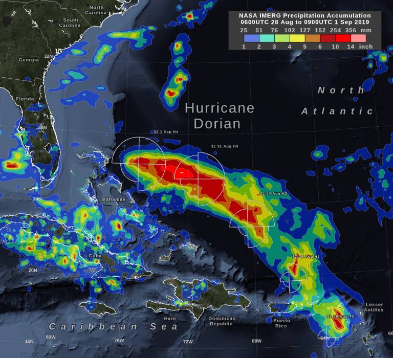 



جانب من الخرائط التي توضح قوة إعصار دوريان.