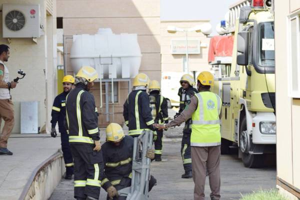 



الدفاع المدني يباشر مهامه في التجربة الافتراضية.