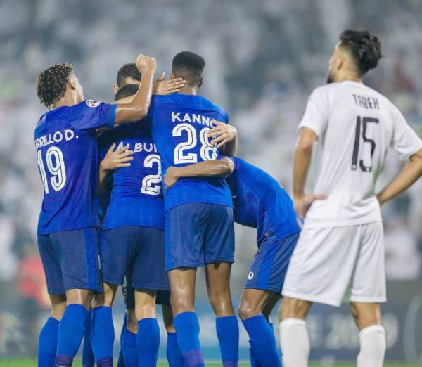 



فرحة لاعبي الهلال في مباراة الذهاب أمام السد.