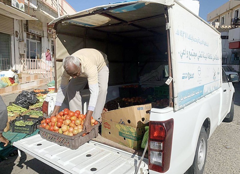 



البلدية صادرت 470 كيلو غراما خضراوات وفواكه.