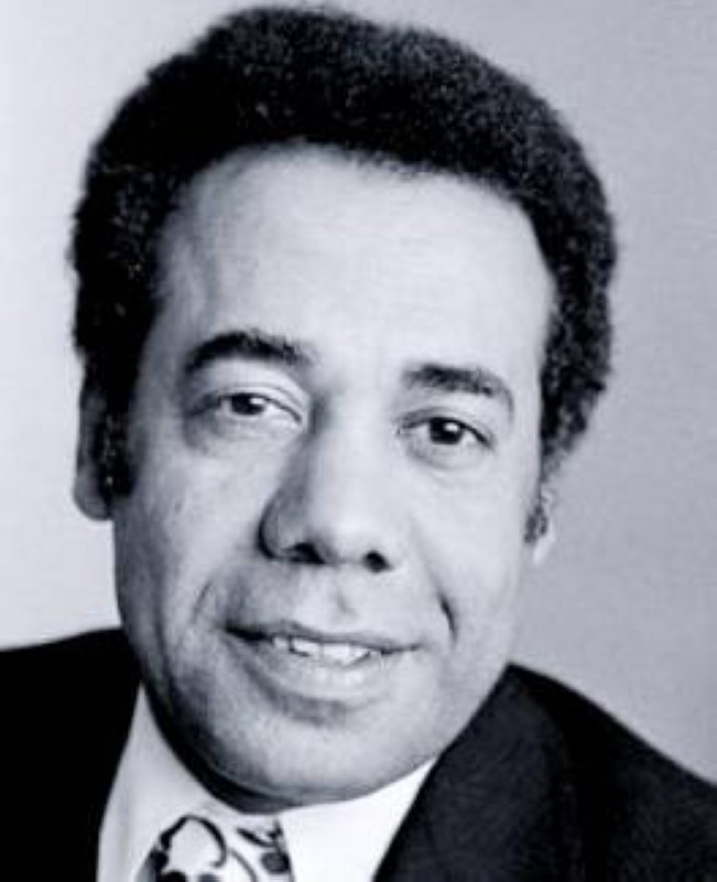 



د. علي محمد حميدان