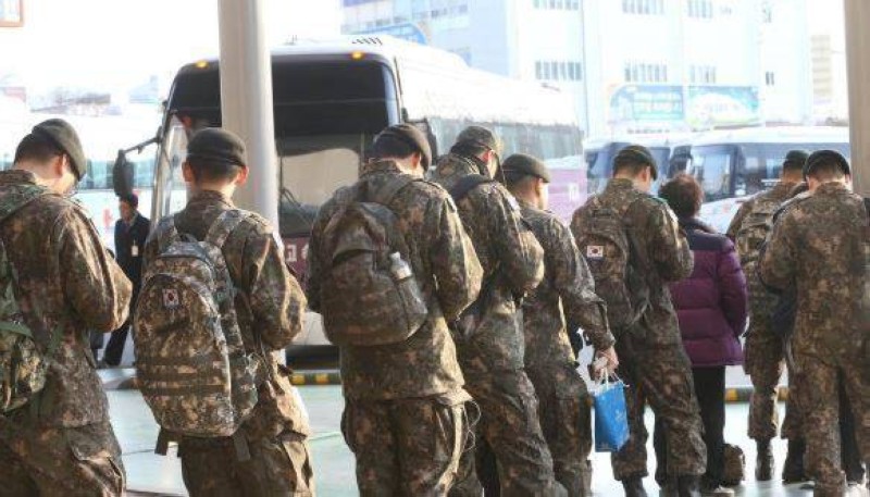 عزل 90 جندياً من كوريا الجنوبية زارو الصين
