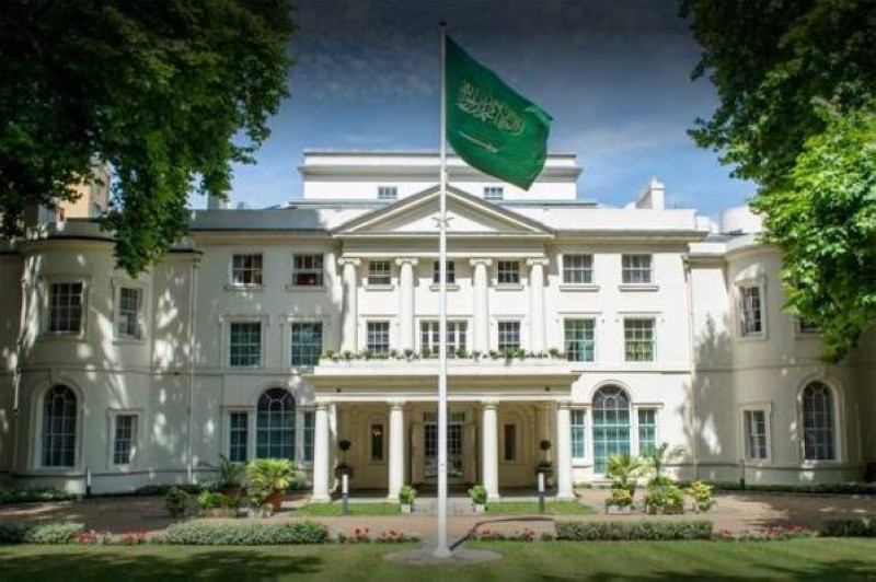 سفارة المملكة بلندن تطمئن السعوديين: مستمرون في خدمتكم - أخبار ...