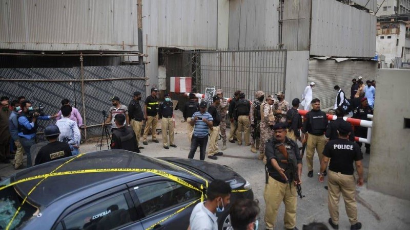 الشرطة الباكستانية في موقع الهجوم