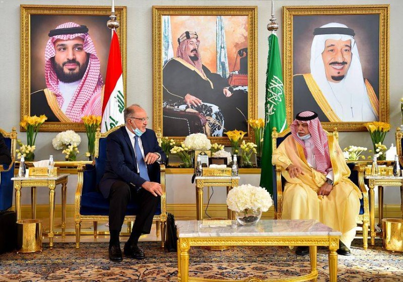 وفد عراقي برئاسة نائب رئيس مجلس الوزراء يصل الرياض