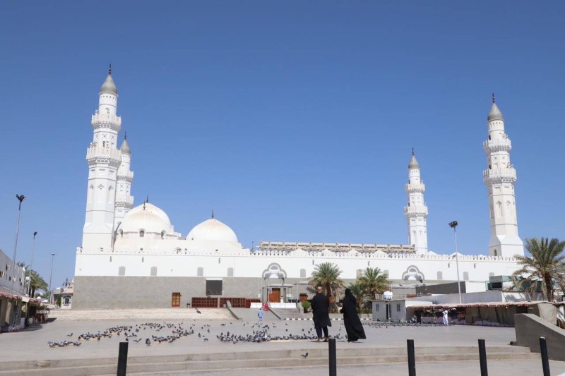 يعد مسجد قباء أبرز المواقع التاريخية والإسلامية كأول مسجد أسس في الإسلام. (تصوير: بندر الترجمي)