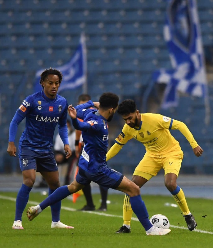 مباريات الهلال والنصر دائما  تتسم بالندية 