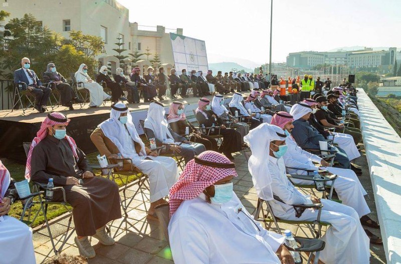 



الأمير تركي بن طلال يتابع التطبيق الميداني لمدني عسير على أعمال الإنقاذ.