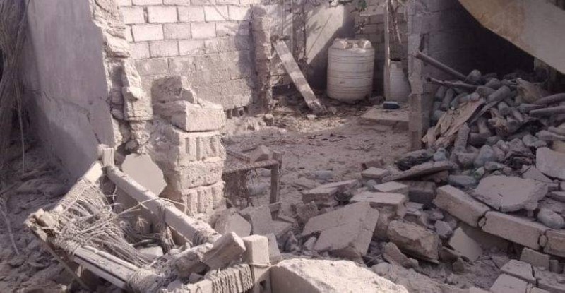 منازل دمرها الحوثي بالصواريخ.